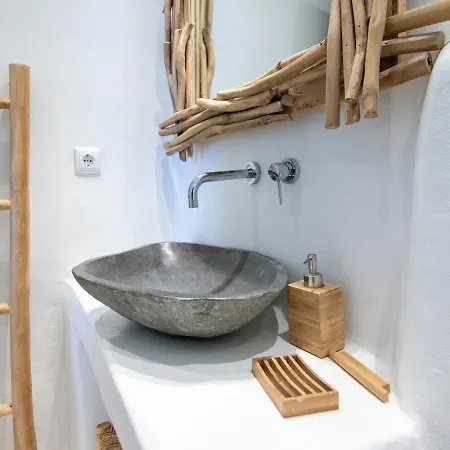 Diorite By Rocks Estates