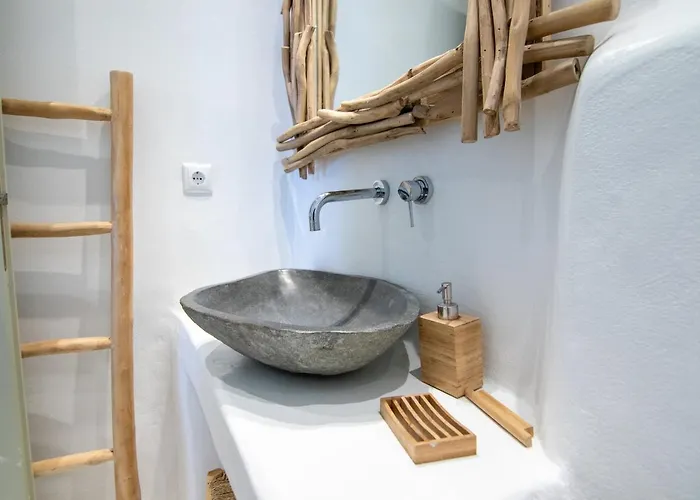 Diorite By Rocks Estates