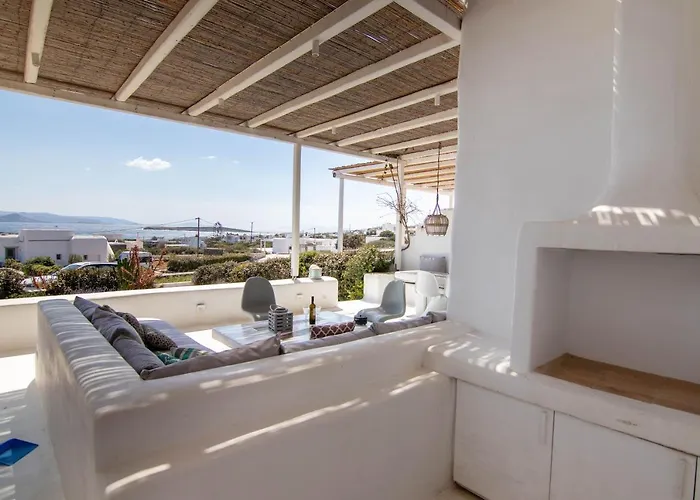 Diorite By Rocks Estates *